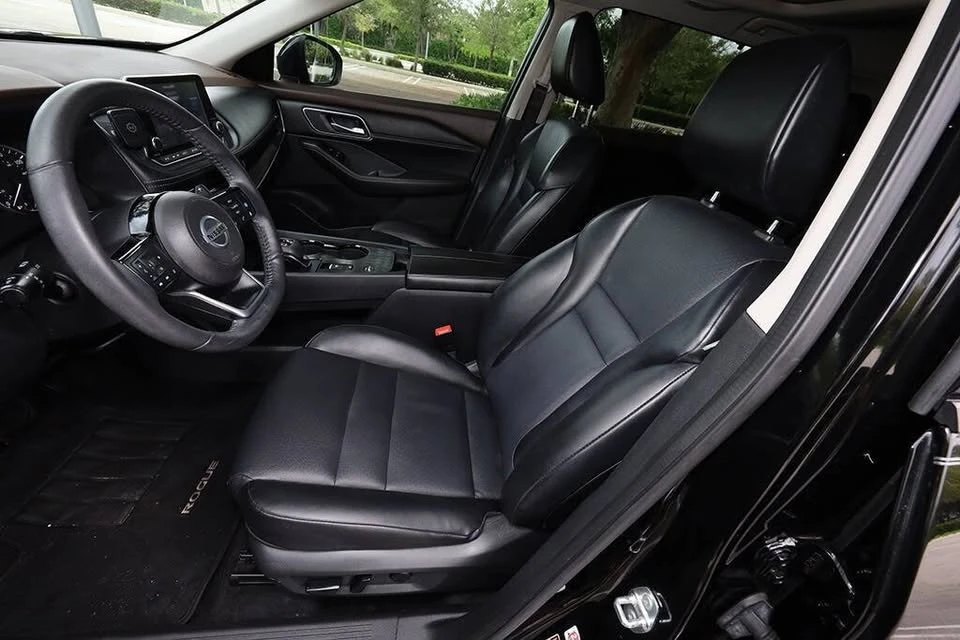 2021 Nissan Rogue - Image 12 of 20