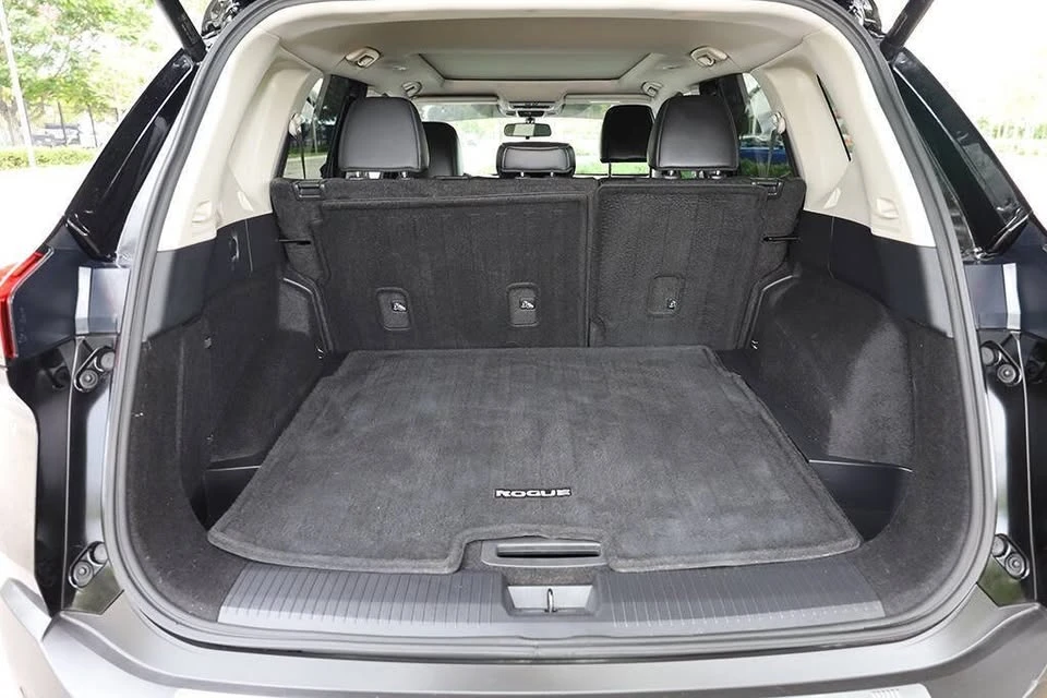 2021 Nissan Rogue - Image 18 of 20