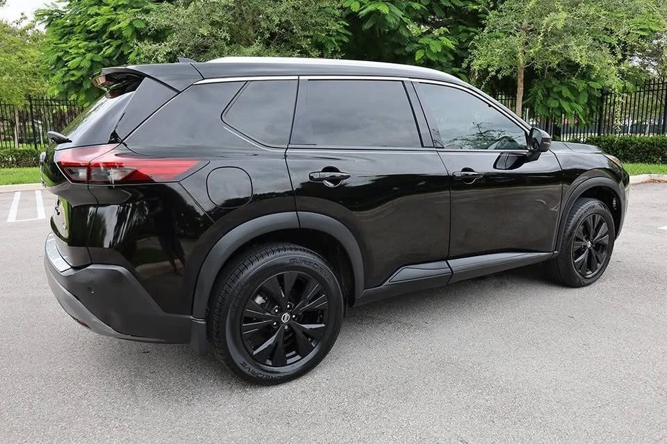 2021 Nissan Rogue - Image 8 of 20