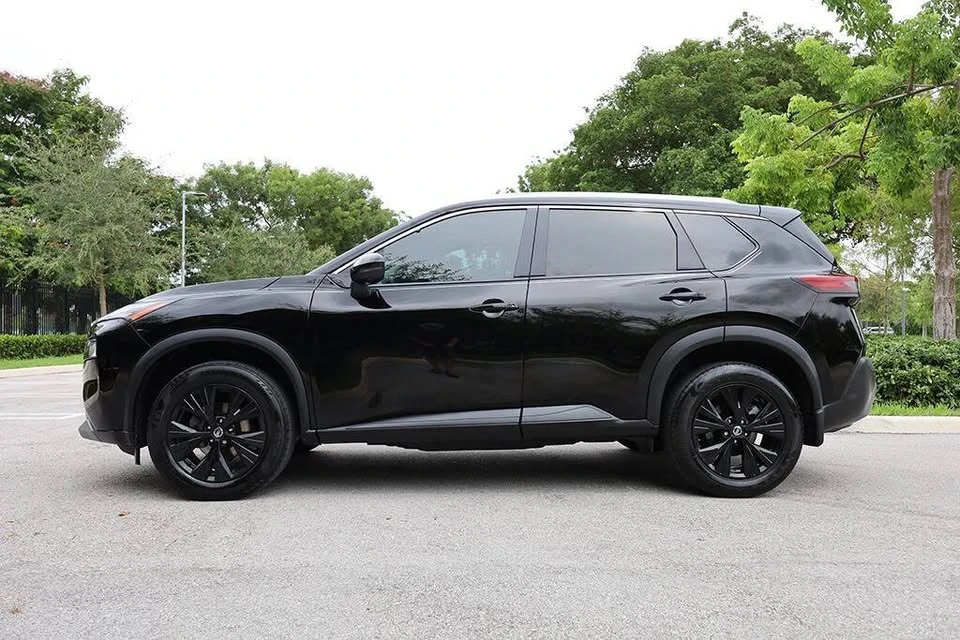 2021 Nissan Rogue - Image 11 of 20