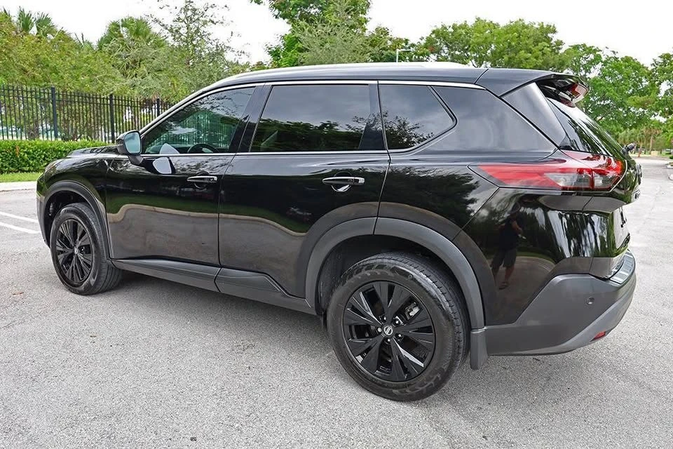 2021 Nissan Rogue - Image 7 of 20