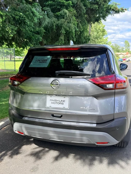 2021 Nissan Rogue - Image 9 of 10