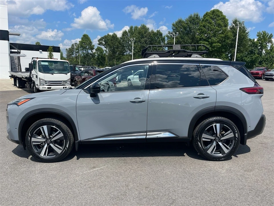 2021 Nissan Rogue - Image 2 of 12