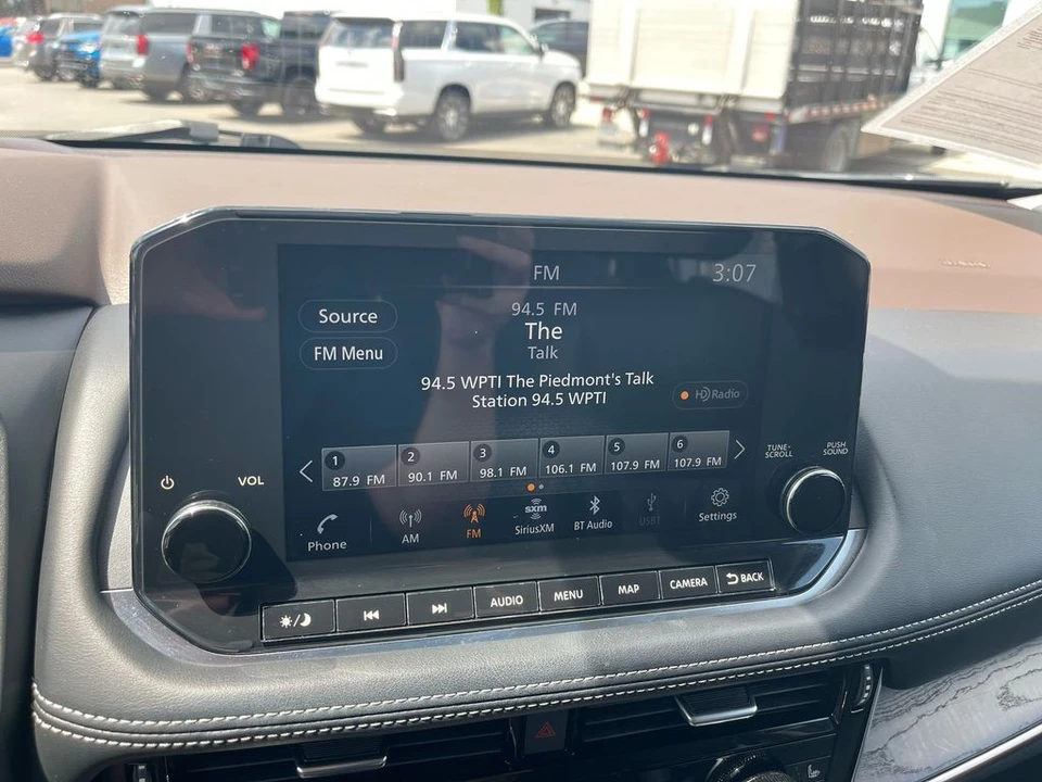 2021 Nissan Rogue - Image 20 of 21
