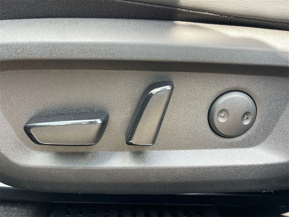 2021 Nissan Rogue - Image 10 of 12