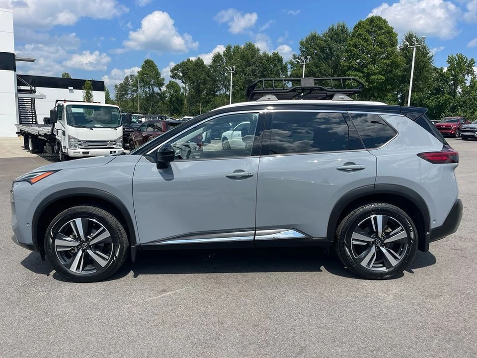 2021 Nissan Rogue - Image 2 of 21