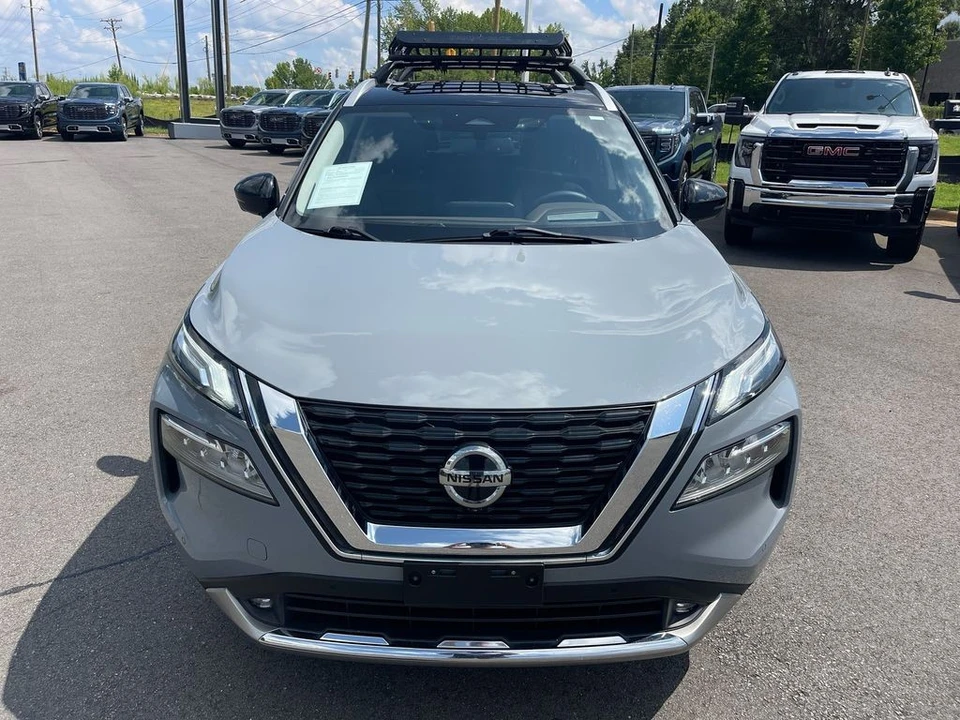 2021 Nissan Rogue - Image 8 of 21