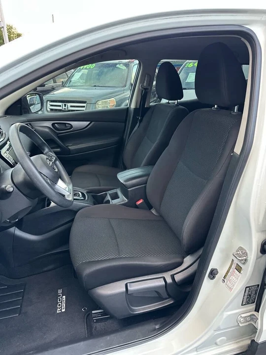 2021 Nissan Rogue - Image 12 of 21