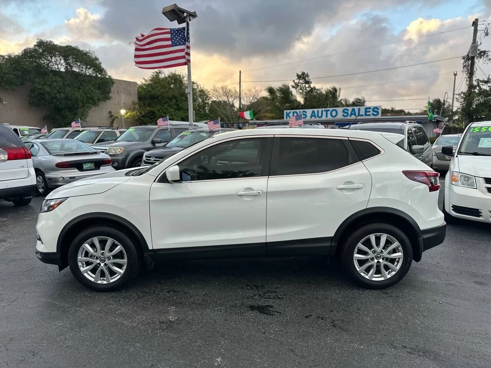 2021 Nissan Rogue - Image 3 of 21