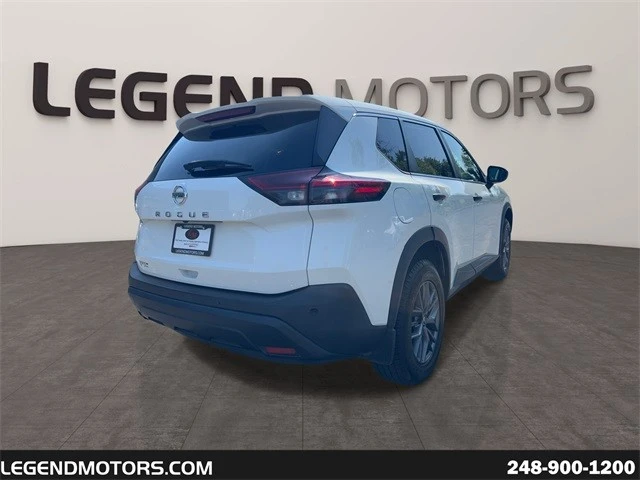 2021 Nissan Rogue - Image 8 of 12