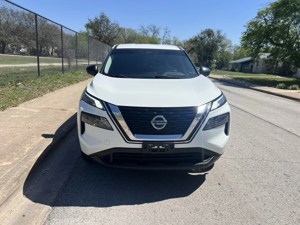 2021 Nissan Rogue - Image 2 of 12
