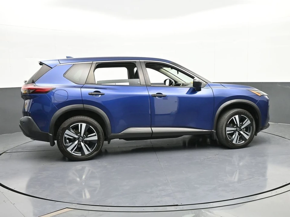 2021 Nissan Rogue - Image 7 of 12