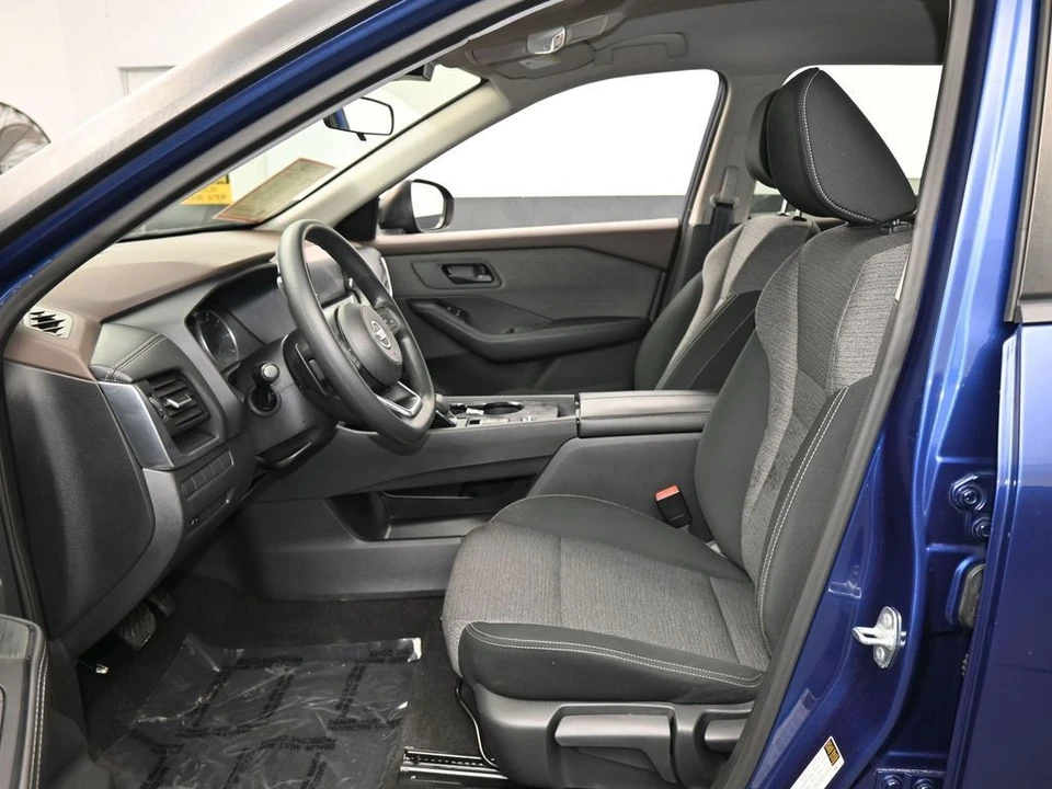 2021 Nissan Rogue - Image 11 of 12