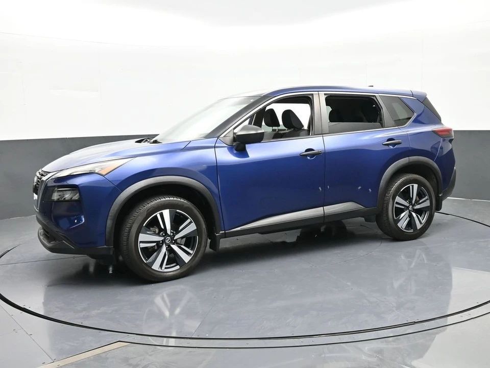 2021 Nissan Rogue - Image 2 of 12