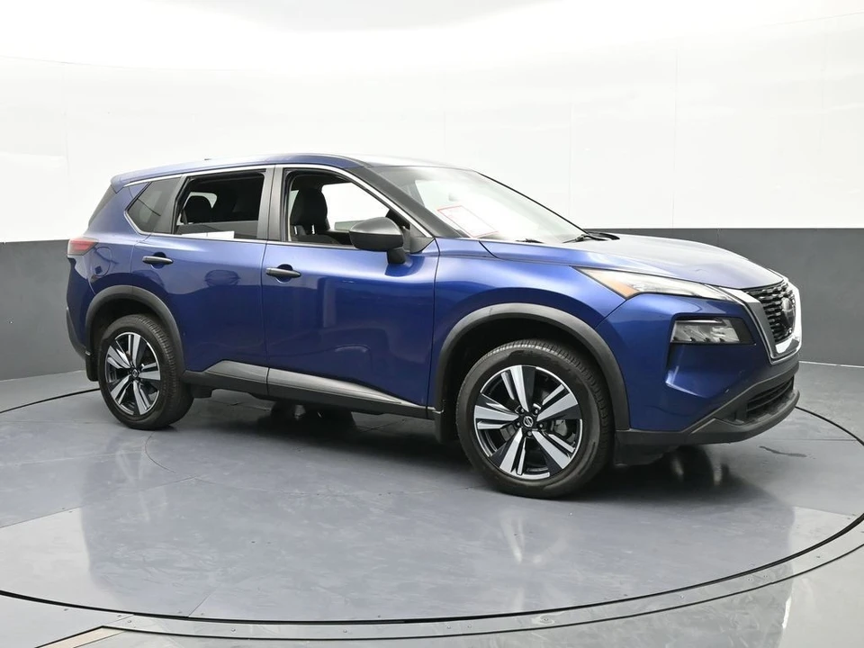 2021 Nissan Rogue - Image 8 of 12