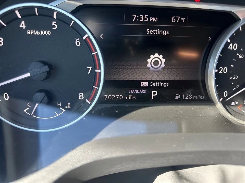 2021 Nissan Rogue - Image 19 of 21