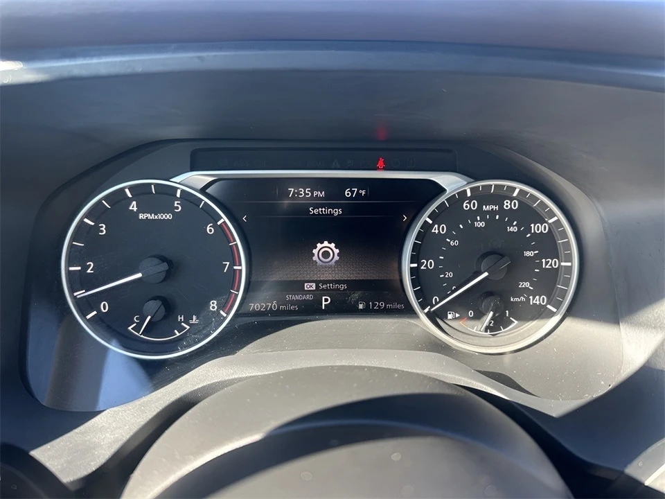 2021 Nissan Rogue - Image 18 of 21