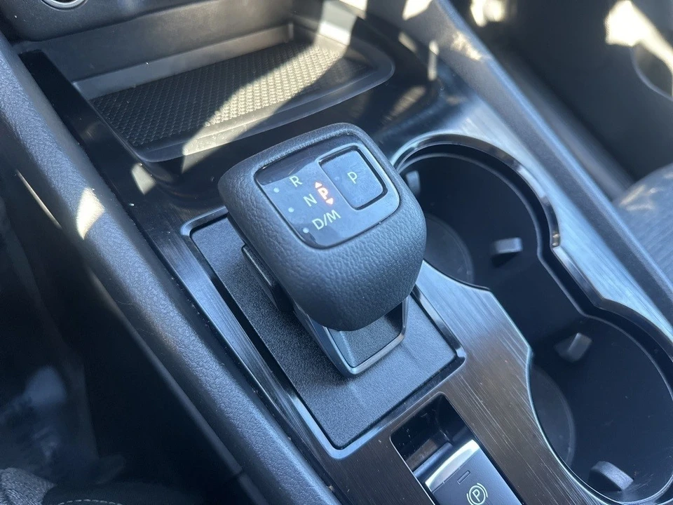 2021 Nissan Rogue - Image 15 of 21