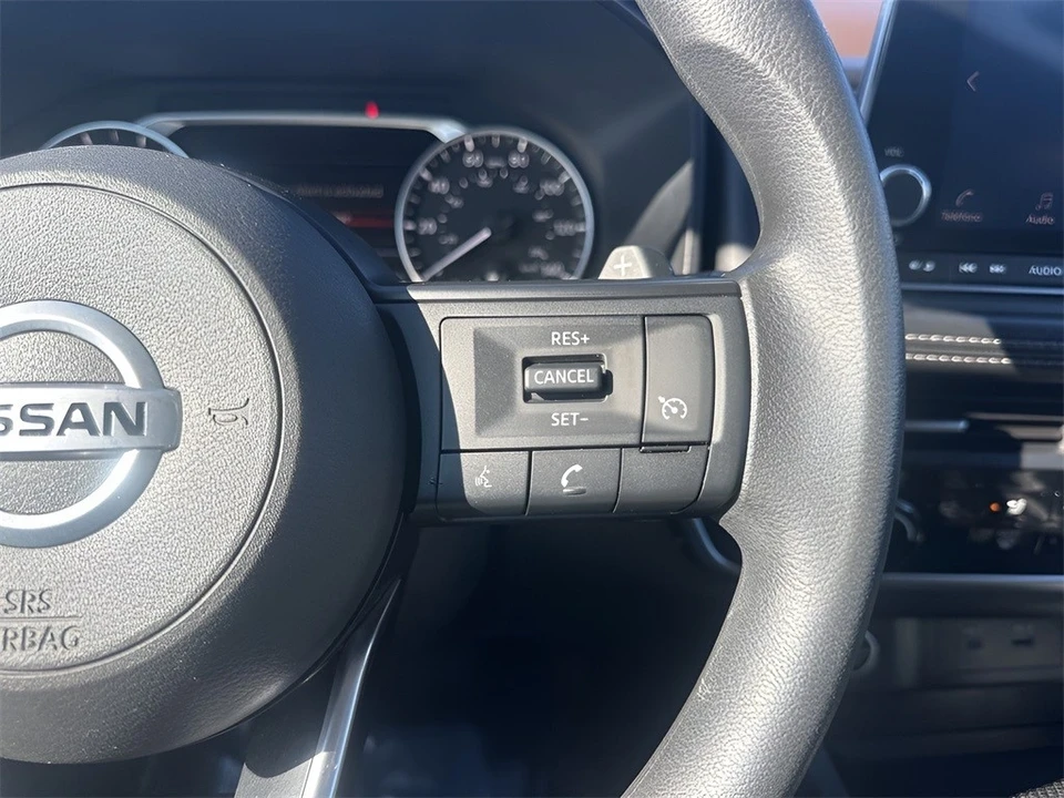 2021 Nissan Rogue - Image 14 of 21