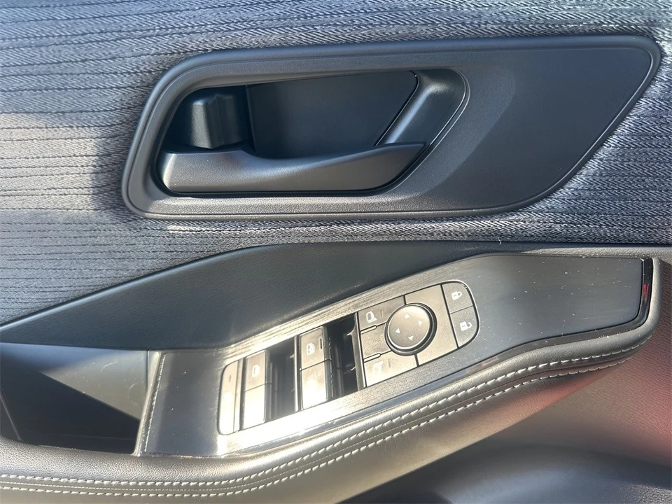 2021 Nissan Rogue - Image 21 of 21