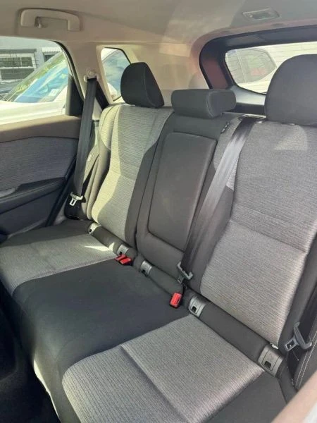 2021 Nissan Rogue - Image 8 of 9