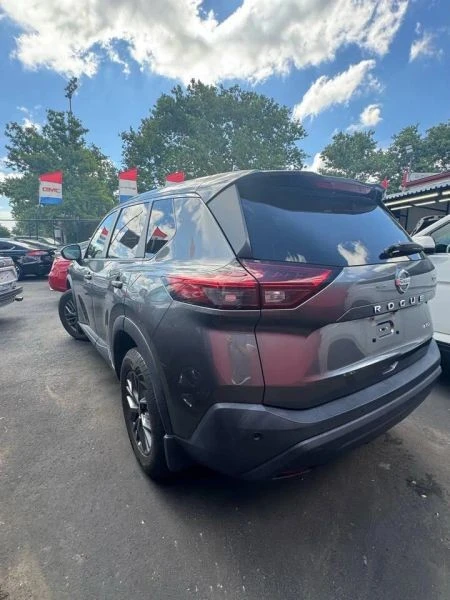 2021 Nissan Rogue - Image 6 of 9