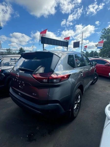 2021 Nissan Rogue - Image 4 of 9
