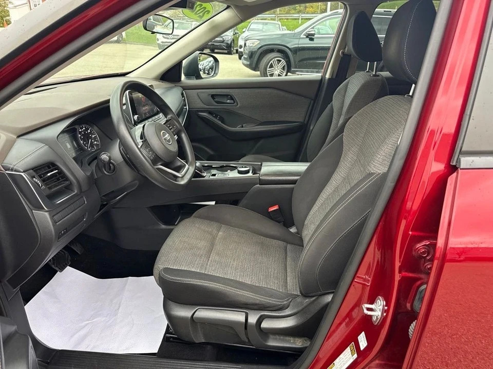 2021 Nissan Rogue - Image 10 of 12