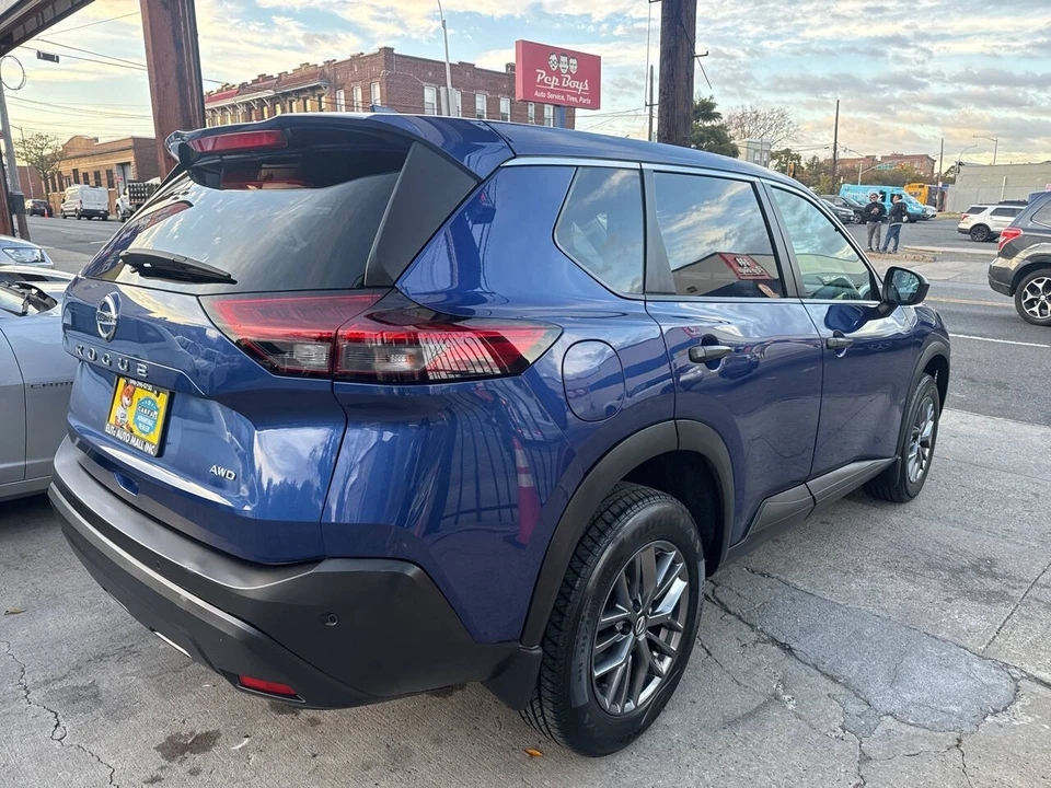 2021 Nissan Rogue - Image 7 of 21