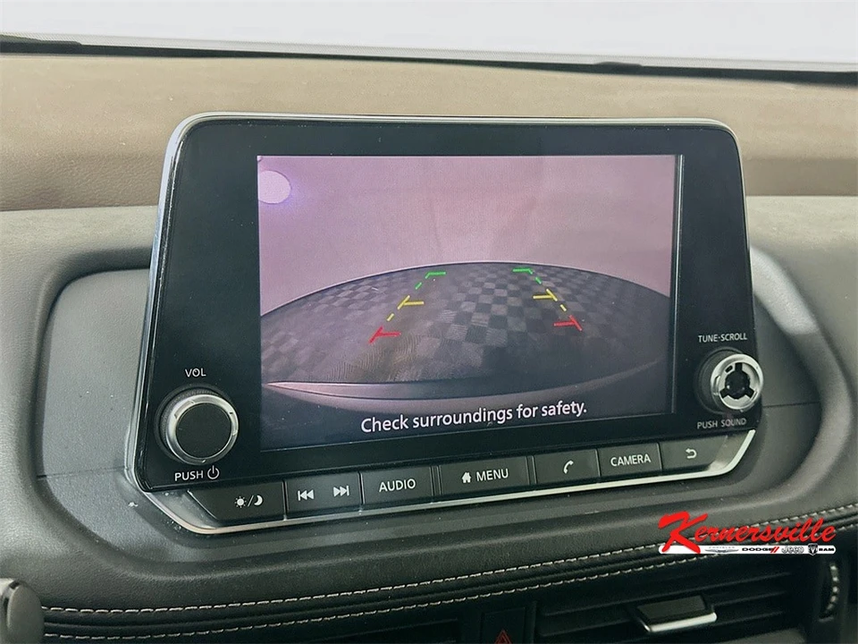 2021 Nissan Rogue - Image 20 of 21