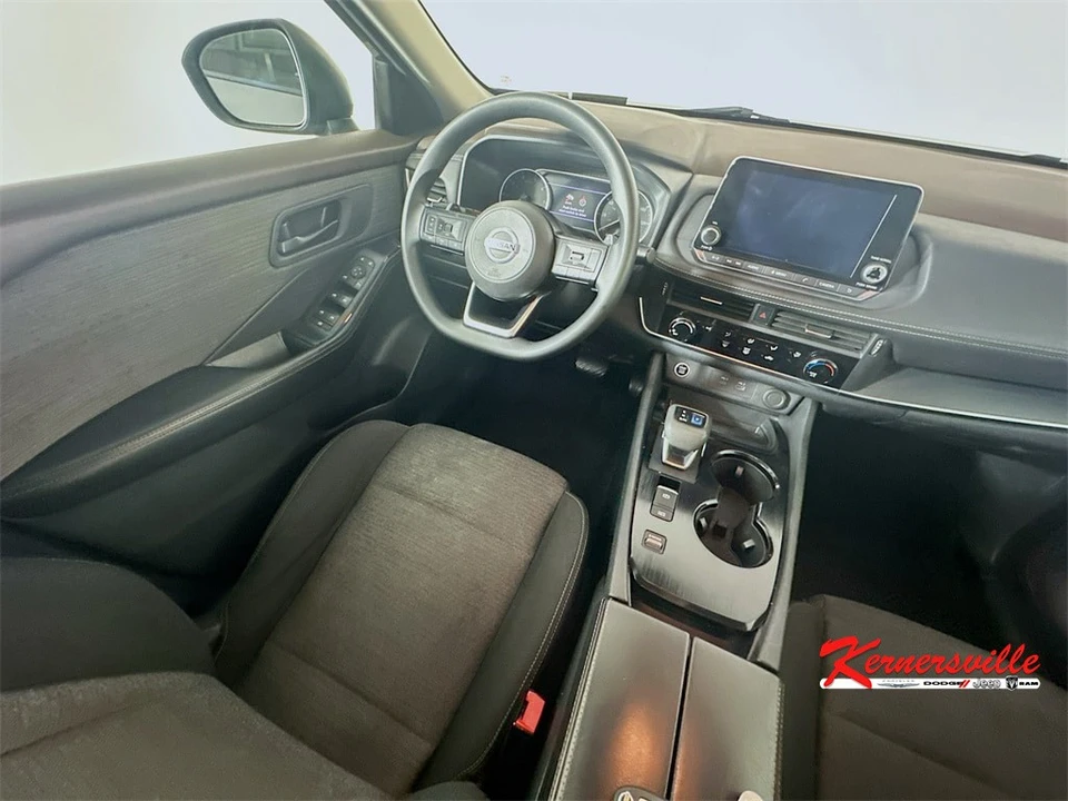 2021 Nissan Rogue - Image 9 of 21