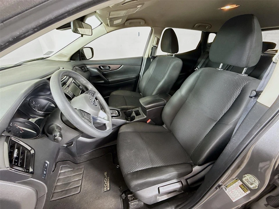 2021 Nissan Rogue - Image 12 of 14