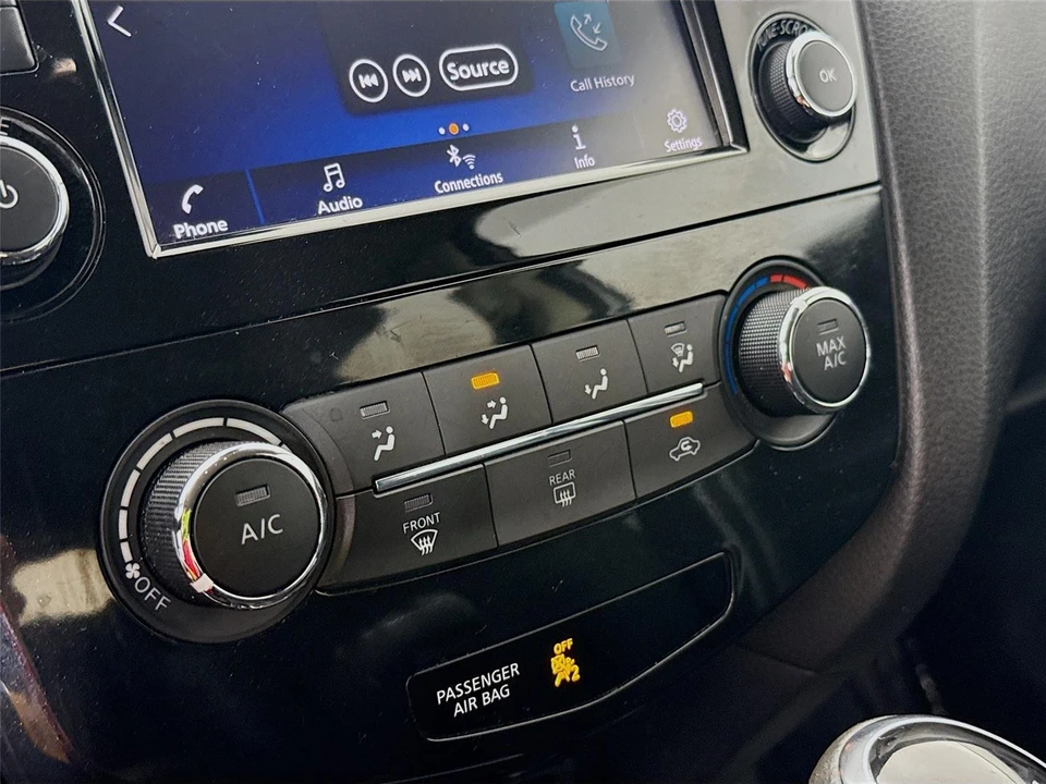 2021 Nissan Rogue - Image 15 of 21