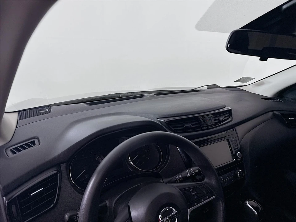 2021 Nissan Rogue - Image 9 of 21