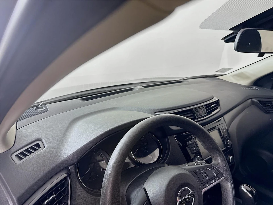 2021 Nissan Rogue - Image 6 of 14