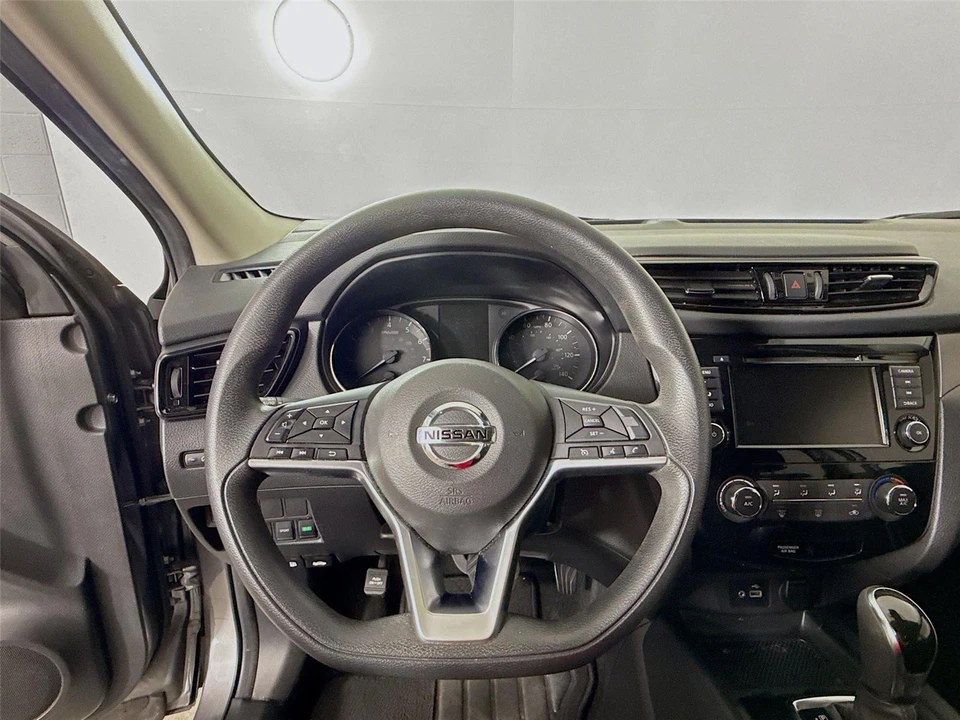 2021 Nissan Rogue - Image 8 of 14