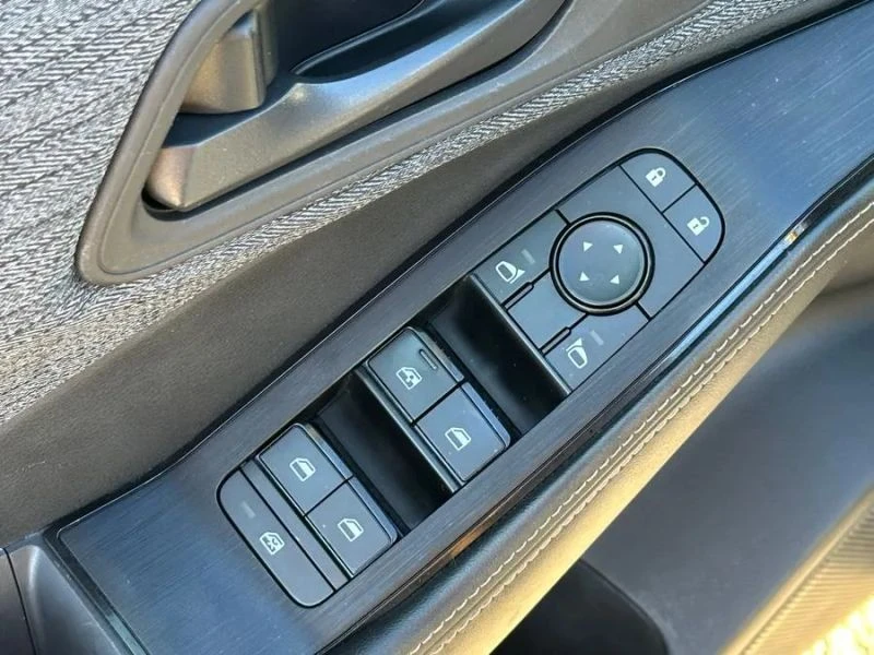2021 Nissan Rogue - Image 10 of 12