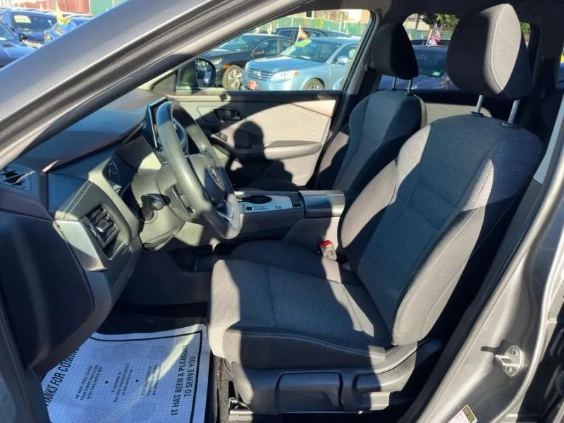 2021 Nissan Rogue - Image 11 of 12