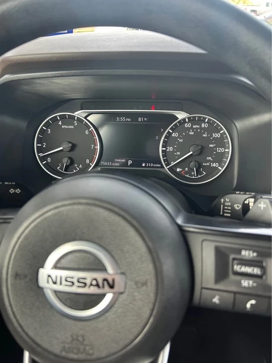 2021 Nissan Rogue - Image 10 of 10