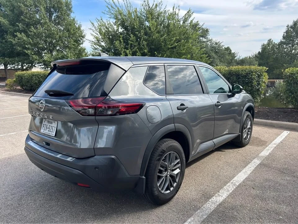 2021 Nissan Rogue - Image 5 of 10