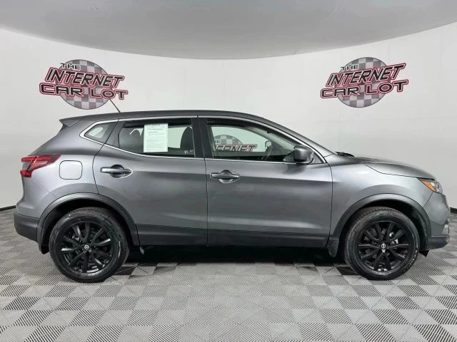 2021 Nissan Rogue - Image 8 of 12