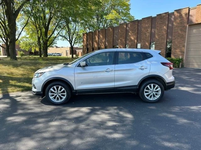 2021 Nissan Rogue - Image 8 of 12