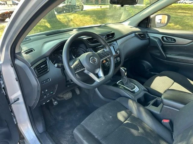 2021 Nissan Rogue - Image 11 of 12