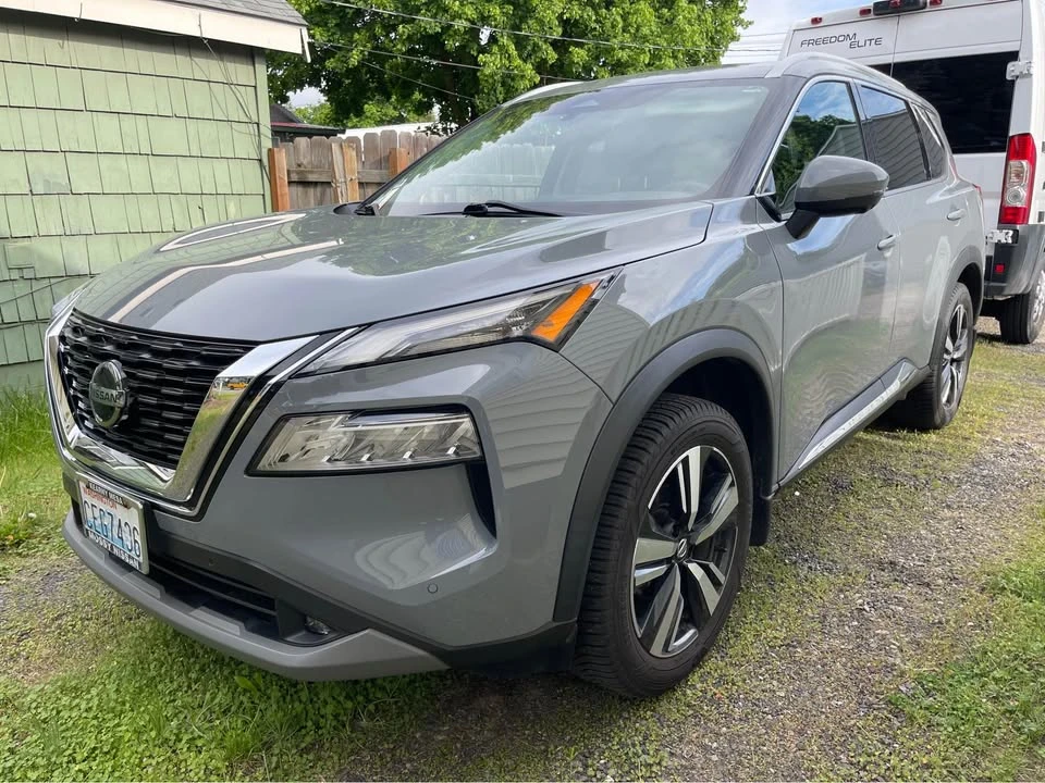 2021 Nissan Rogue - Image 2 of 9