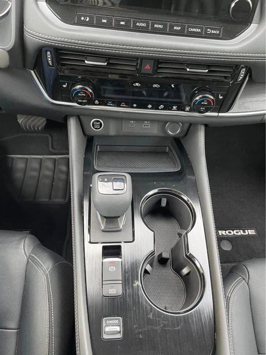 2021 Nissan Rogue - Image 7 of 9