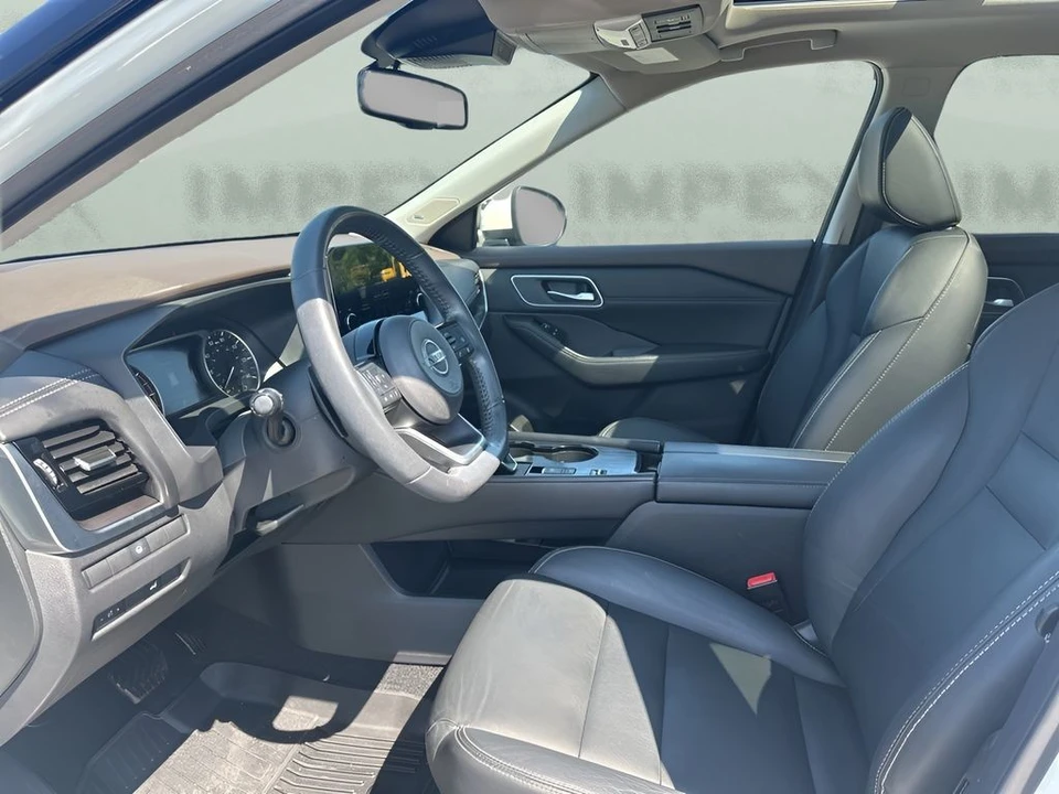 2021 Nissan Rogue - Image 9 of 21