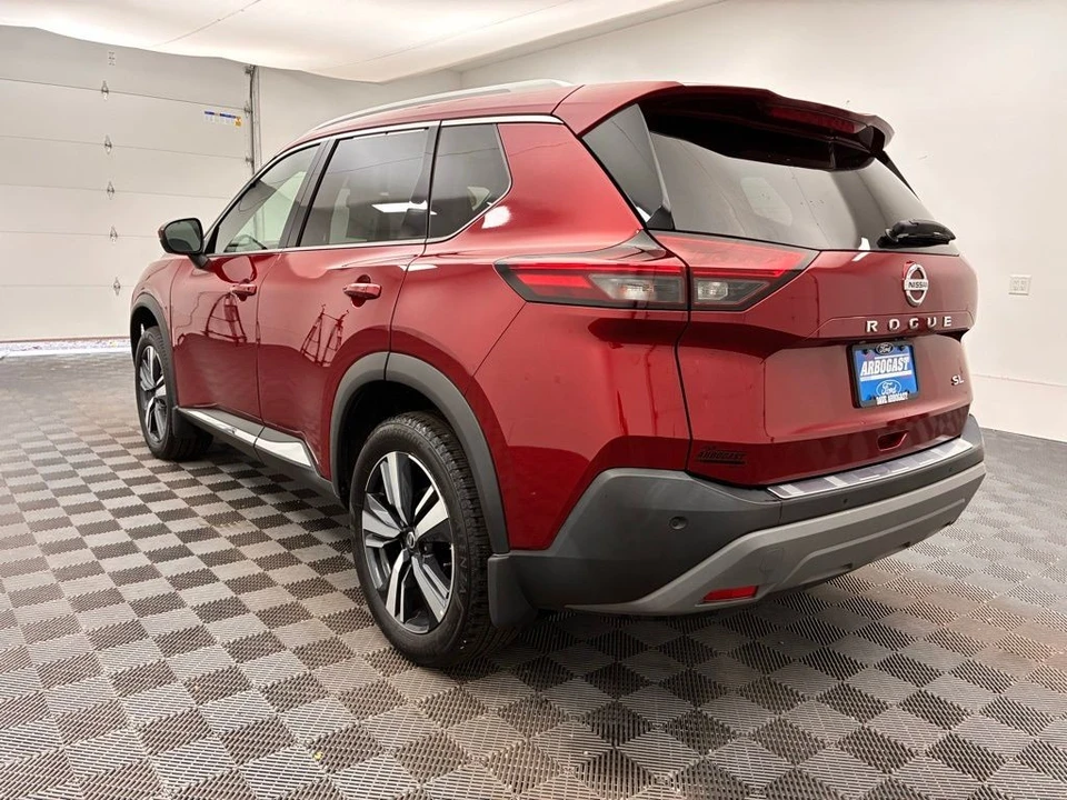 2021 Nissan Rogue - Image 12 of 12