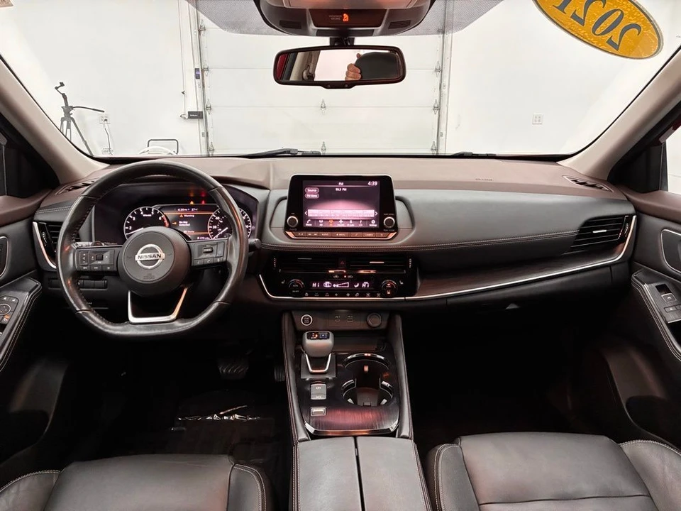 2021 Nissan Rogue - Image 2 of 12