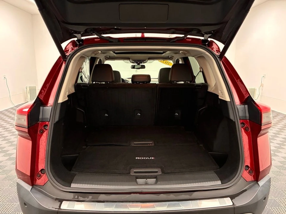 2021 Nissan Rogue - Image 10 of 12