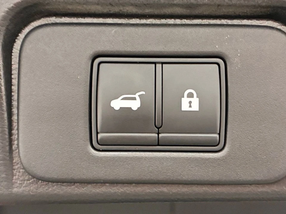 2021 Nissan Rogue - Image 11 of 12